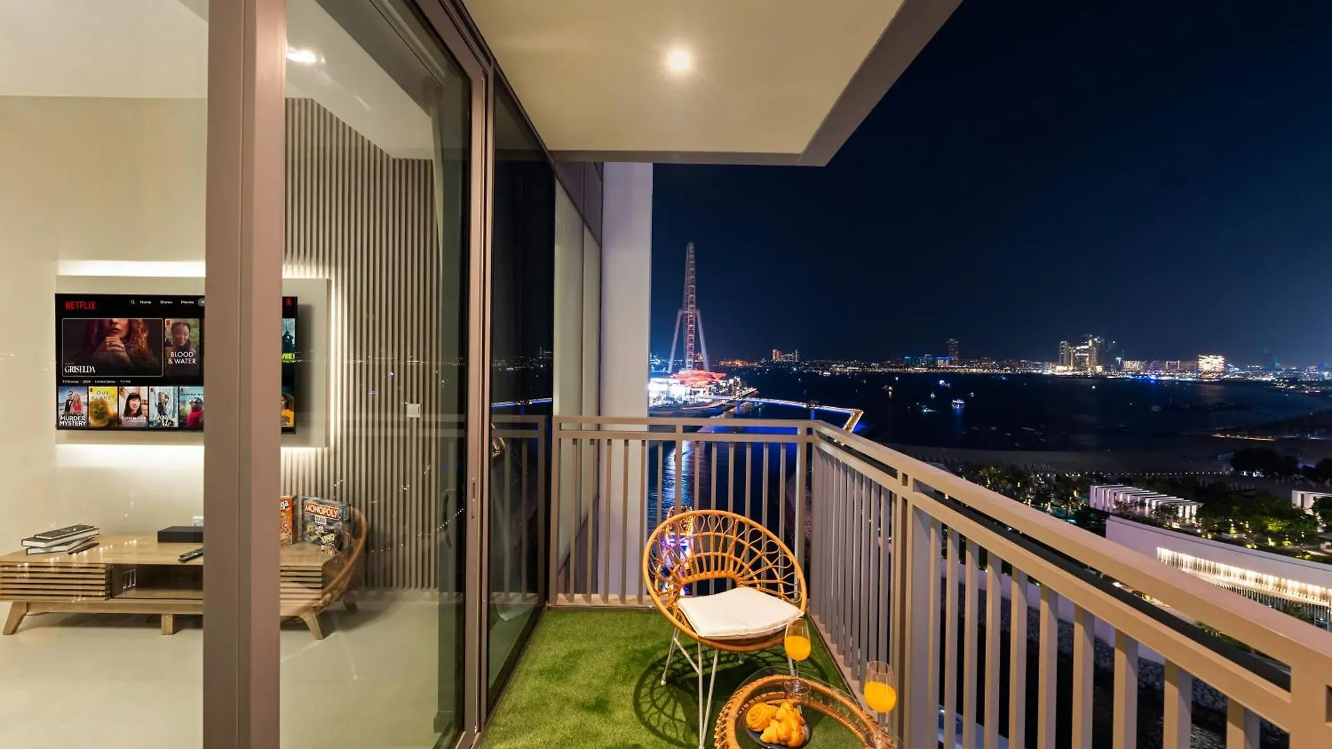 Brand New! Dubai Eye & Jbr Beach Panorama! 0*,