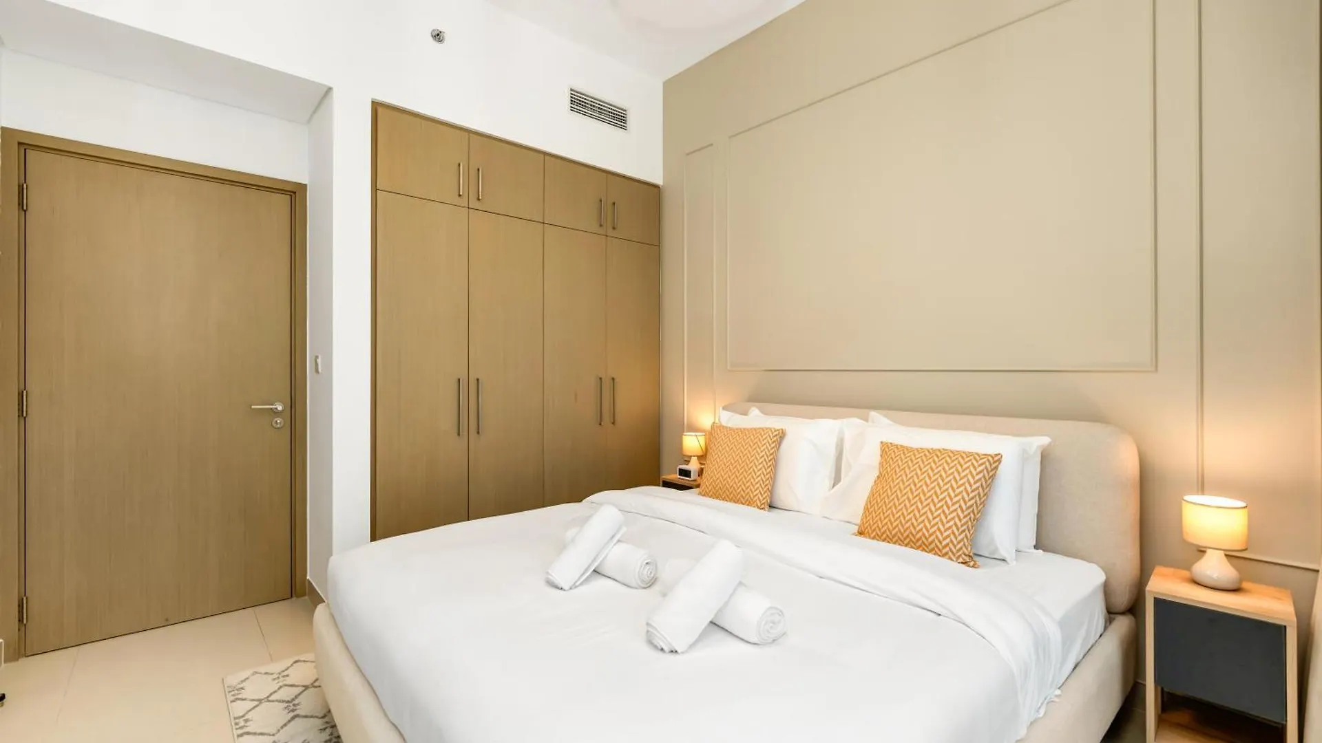 Brand New! Dubai Eye & Jbr Beach Panorama! Apartment