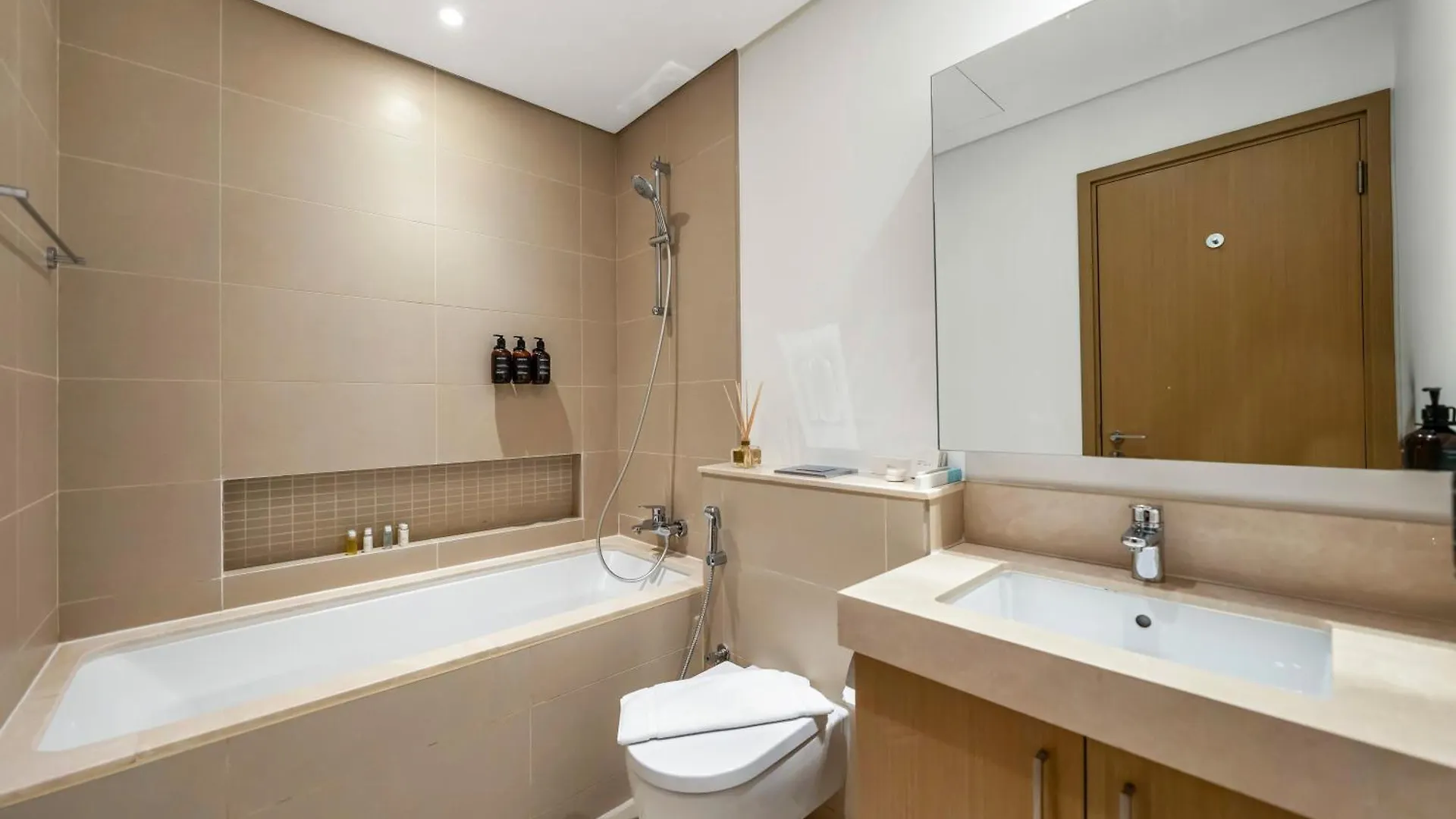Brand New! Dubai Eye & Jbr Beach Panorama! 0*,  United Arab Emirates