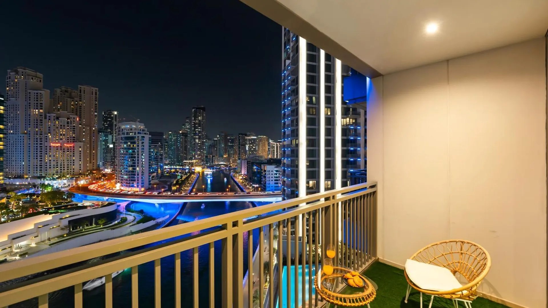 Brand New! Dubai Eye & Jbr Beach Panorama! 0*,