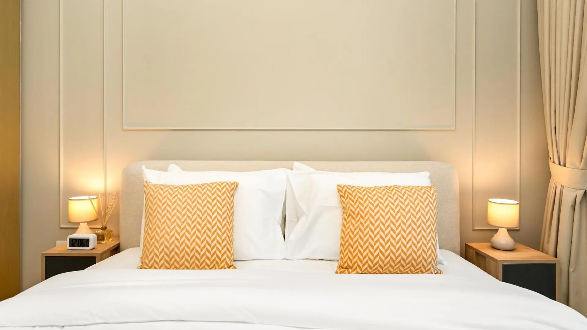 Brand New! Dubai Eye & Jbr Beach Panorama! United Arab Emirates