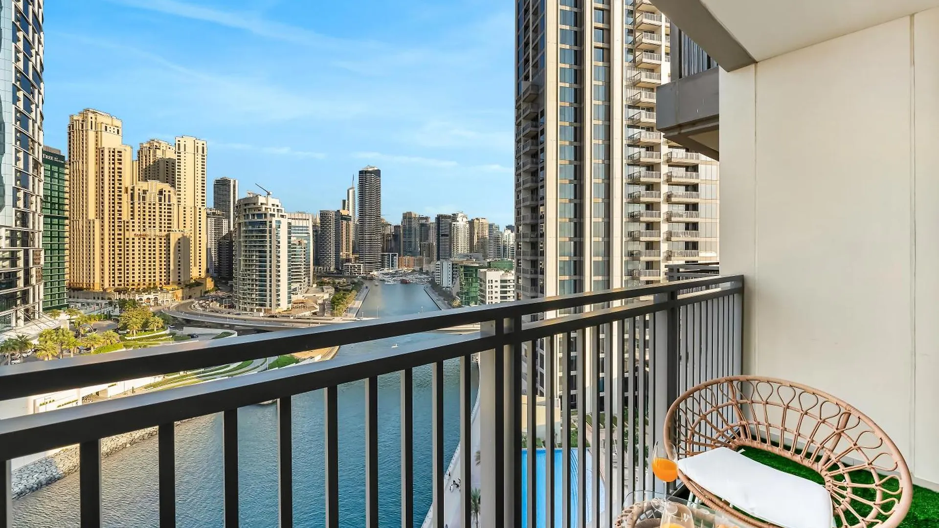 Brand New! Dubai Eye & Jbr Beach Panorama! Apartment